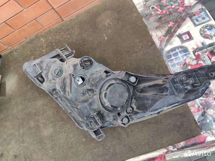 Фара левая и правая hyundai solaris 2014