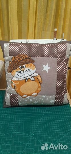 Декоративные подушки в стиле печворк