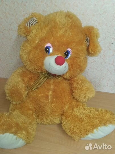 Плюшевый медведь