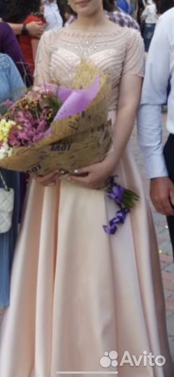 Вечернее платье