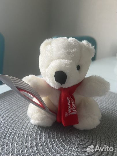 Плюшевый медведь кока кола