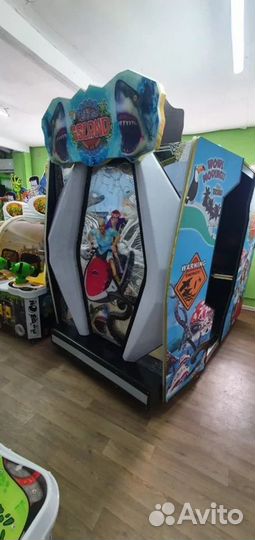 Симулятор с видеоигрой 