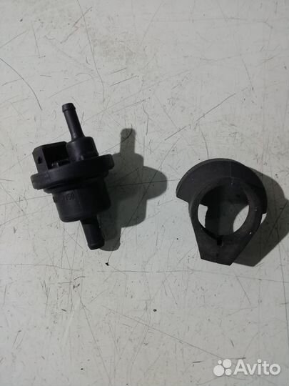 Клапан вентиляции топливного бака BMW 5 E34