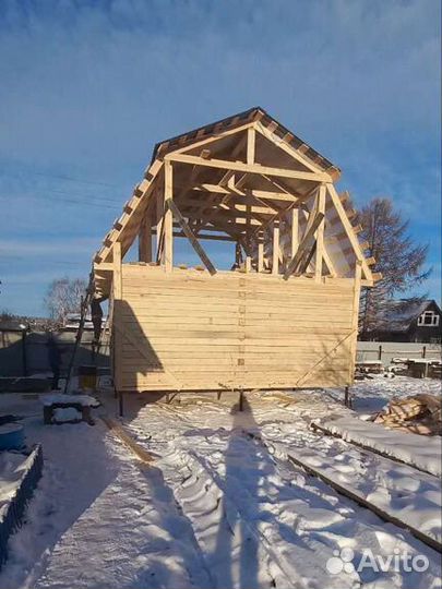 Бригада строителей