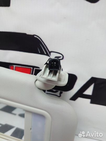 Козырек солнцезащитный Mazda 3 BL (2008—2011)