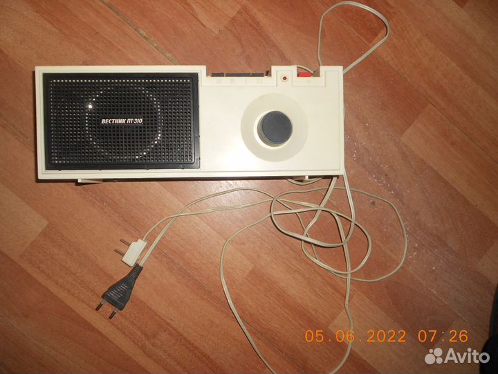 Трехпрограммный приемник Вестник пт-310,СССР