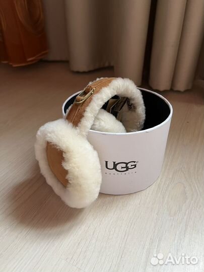 Наушники Ugg из натуральной овчины