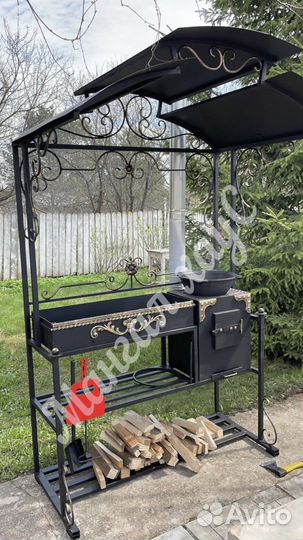 Мангал с крышей