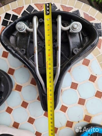 Седло для велосипеда кожаное