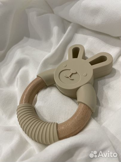 Прорезыватель для зубок на буковом колечке