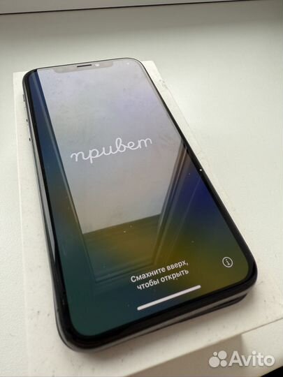 iPhone X, 64 ГБ