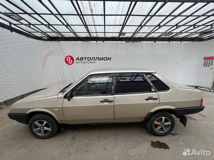 ВАЗ 21099 1.3 МТ, 1997, 200 000 км