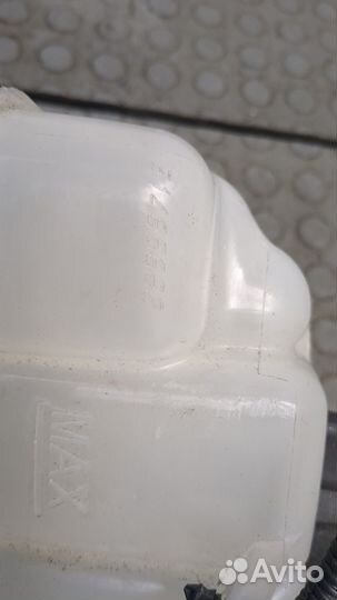 Бачок расширительный Volvo XC60 2017, 2019