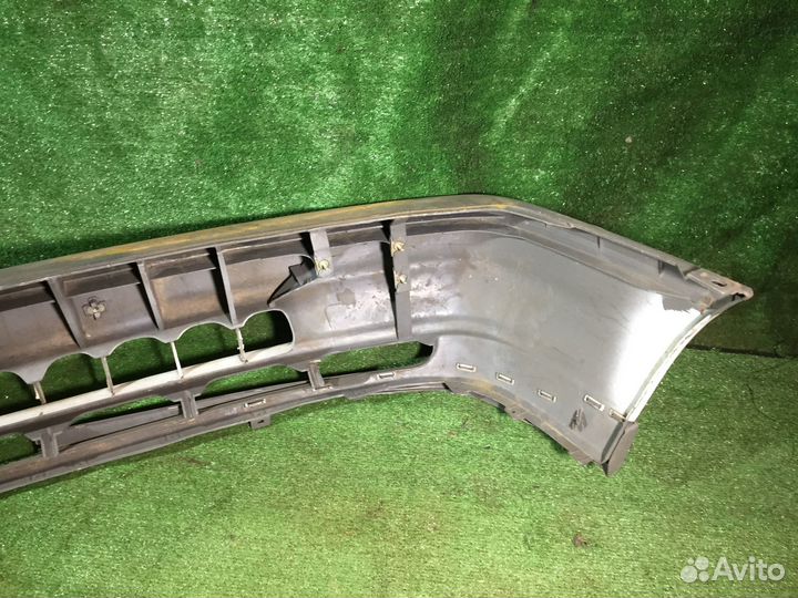 Бампер передний Ford Laser BG Белый царапины