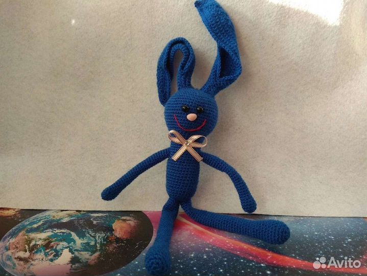 Вязаный крючком Длиноухий Заяц