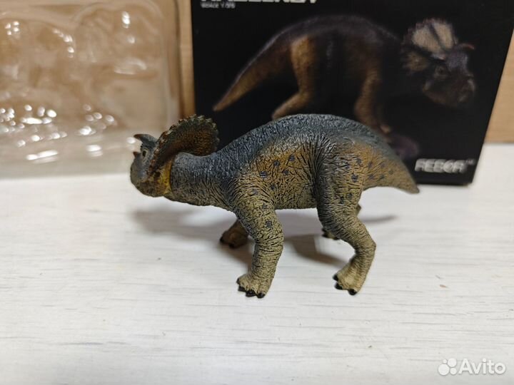 Фигурка Rebor 1:35 scale Baby Triceratops (Hazelnu