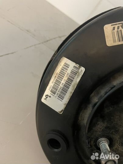 Вакуумный усилитель тормозов TRW