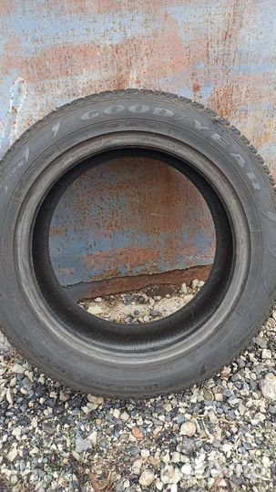 Goodyear UltraGrip Ice 205/55 R16 94T