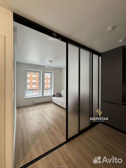 Межкомнатная перегородка из стекла