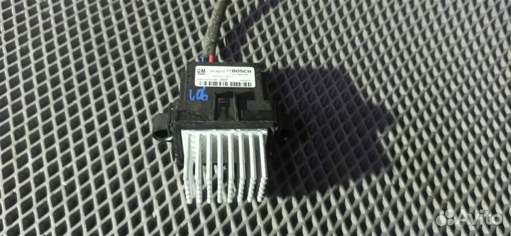 Резистор отопителя Opel Astra J GTC