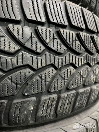 Bridgestone Blizzak LM-32 205/55 R16