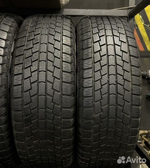 Hankook Nordik IS RW08 235/60 R18