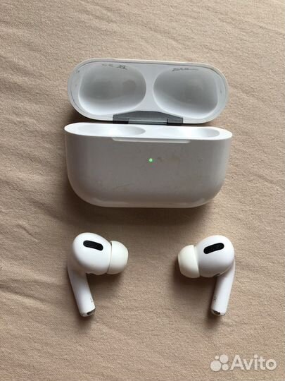 Airpods pro (1 поколение)