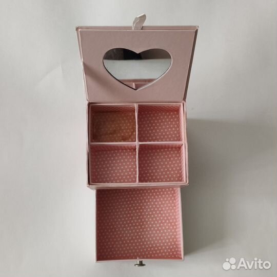 Шкатулка для украшений