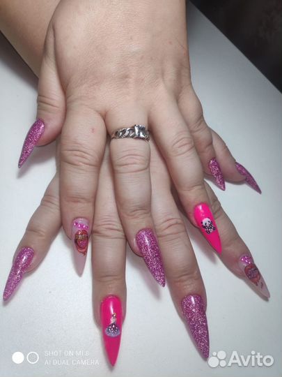 Маникюр, педикюр, наращивание ногтей