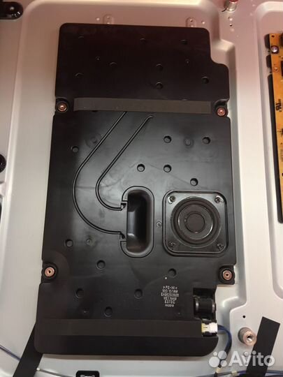 Телевизор LG 47LA662V на разборе