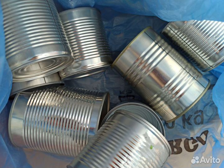 Жестяные банки для свечей