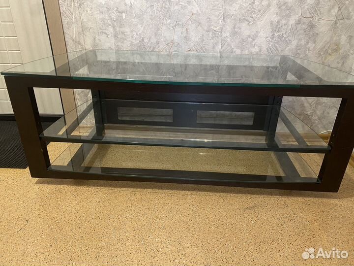 Стеклянная тумба под тв
