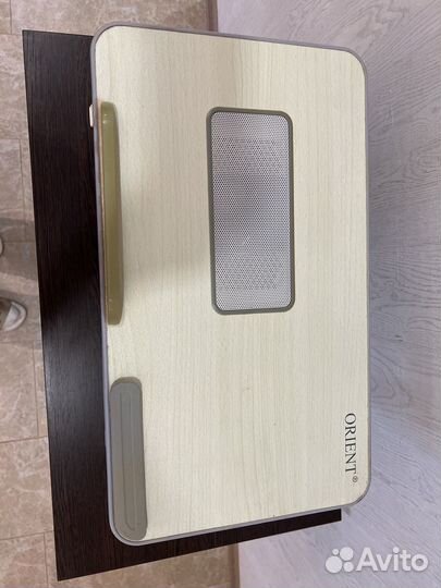 Подставка под ноутбук с охлаждением