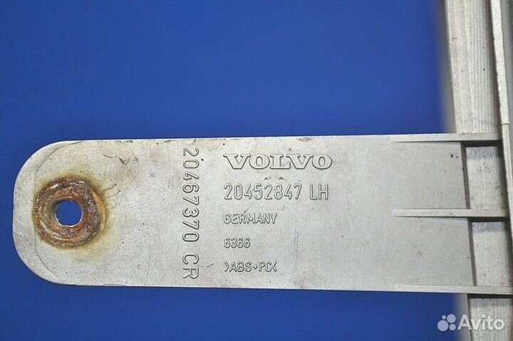 Накладка фары, левая volvo FH12 2-seeria (01.02)