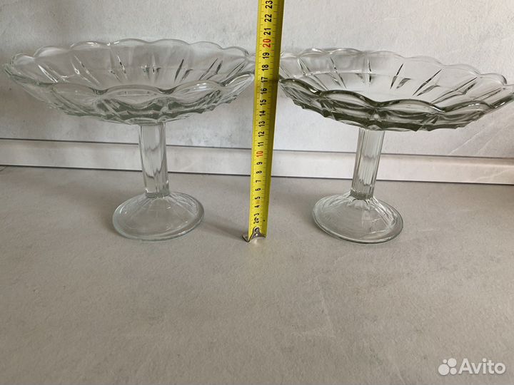 Ваза на ножке