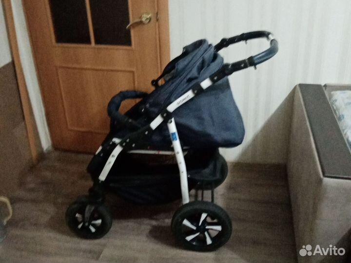 Каляска демисезонная