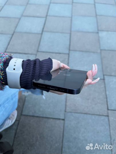 iPhone 12, 64 ГБ