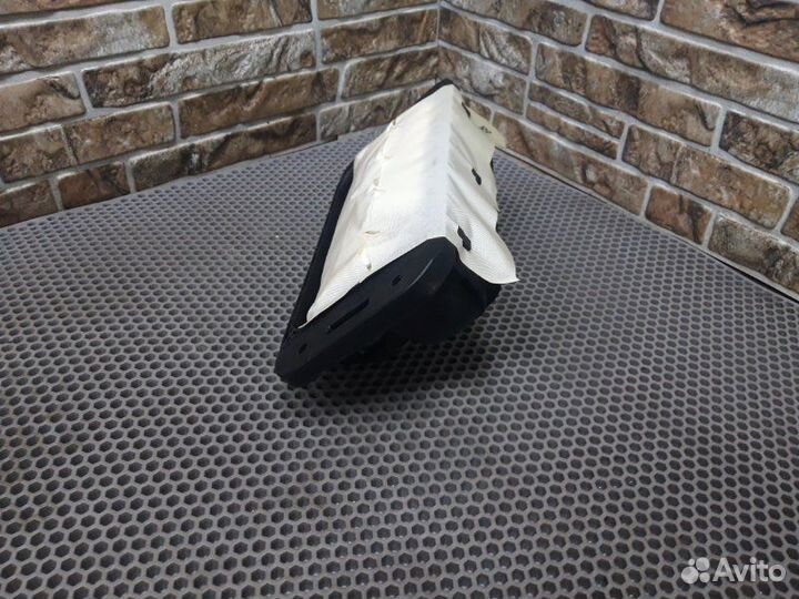 Подушка безопасности пассажирская (в торпедо) Merc