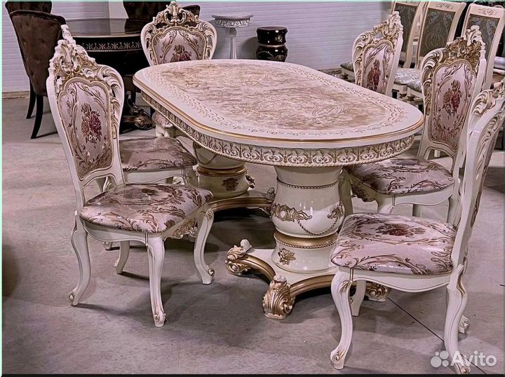 Кухонный стол