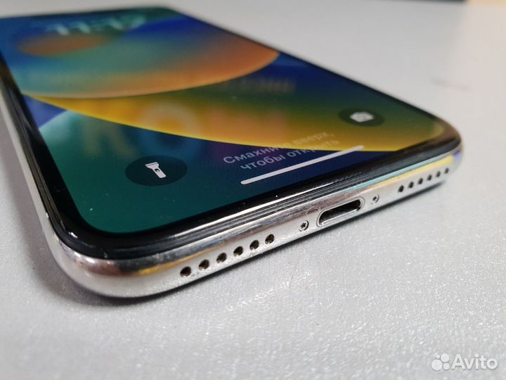 Смартфон Apple iPhone X 3/64 Белый