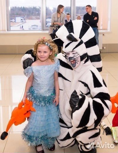 Ведущие и аниматоры, ростовые куклы