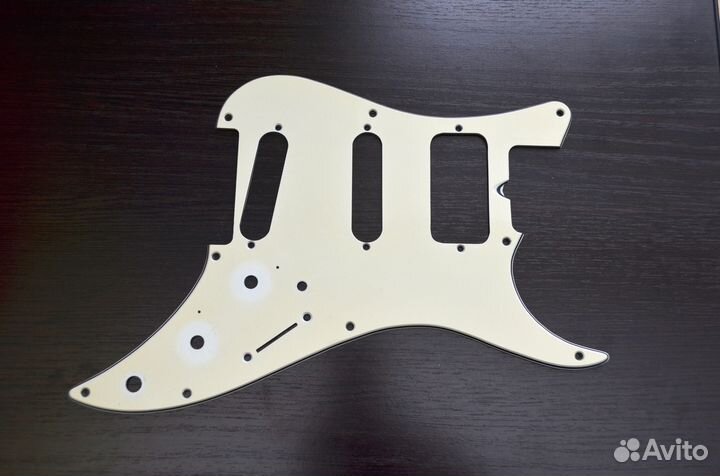 Пикгард Squier Bullet
