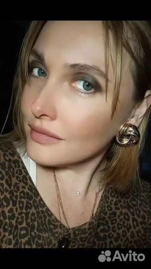 Серьги и колье новые много