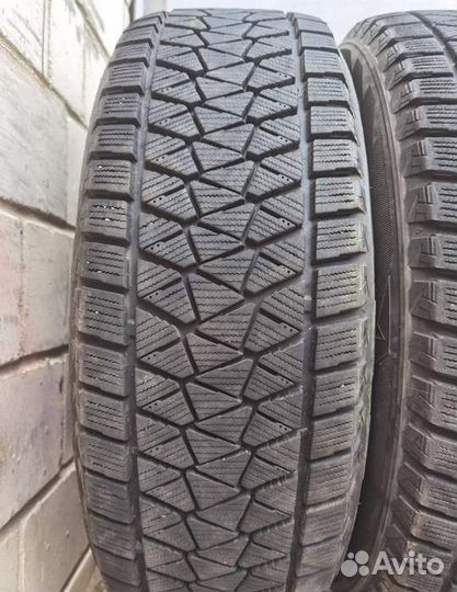 Bridgestone Blizzak DM-V2 225/65 R17 102V
