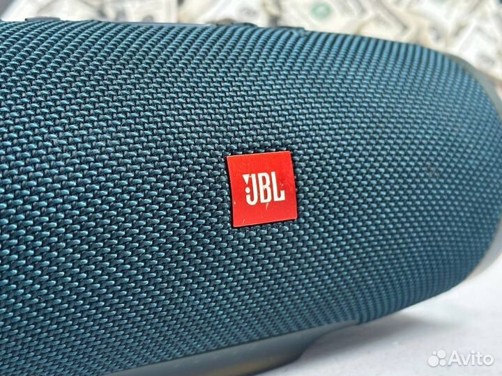 Портативная колонка JBL Charge 4