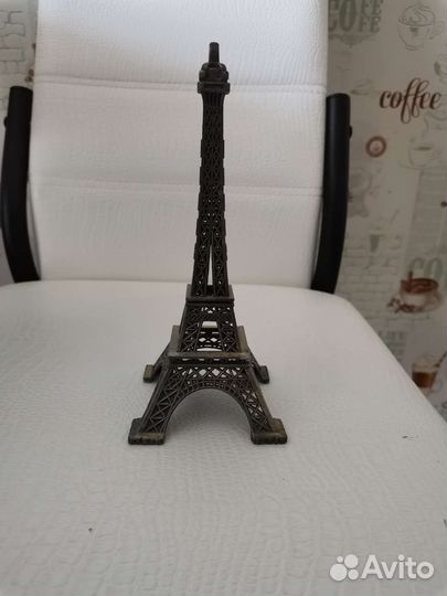 Эйфелева башня