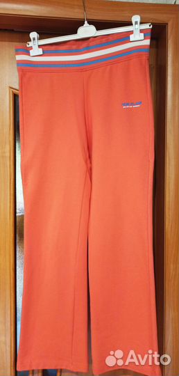 Спортивный костюм женский