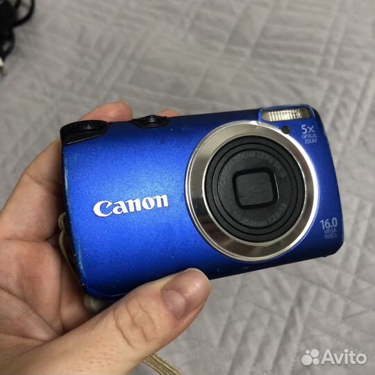 Зеркальный фотоаппарат Canon 500d