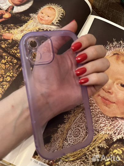 Прозрачные чехлы на iPhone 12