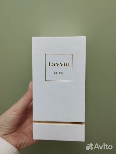 Парфюмированная вода lavvie